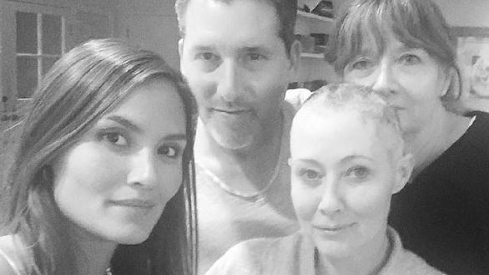 Shannen Doherty kämpft gegen den Krebs - Beistand von ihrer Mutter und Freunden Kampf gegen Krebs: Diese Menschen stehen Shannen Doherty bei