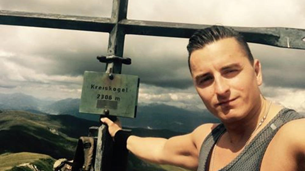 Andreas Gabalier: Ein "letzter Gipfelgruß" an seine Oma Andreas Gabalier: Ein "letzter Gipfelgruß" an seine Oma