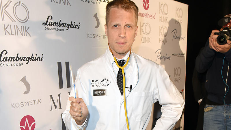 Oliver Pocher: So äußert er sich zum Beauty-Klinik-Quickie mit Sarah Joelina Oliver Pocher: Bereit für Doktorspiele - Foto: Patrick Hoffmann/WENN.com