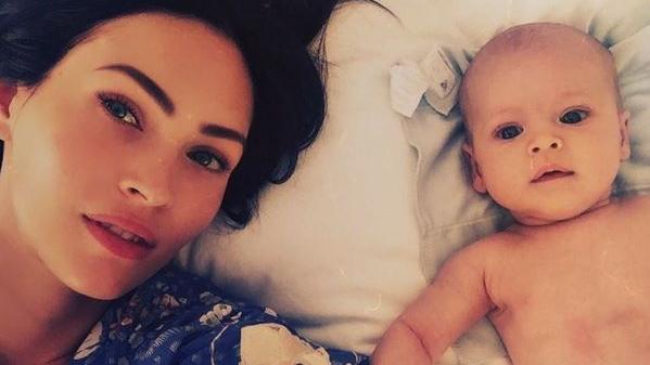 Megan Fox zeigt zum ersten Mal Söhnchen Journey River Megan Fox zeigt zum ersten Mal Söhnchen Journey River