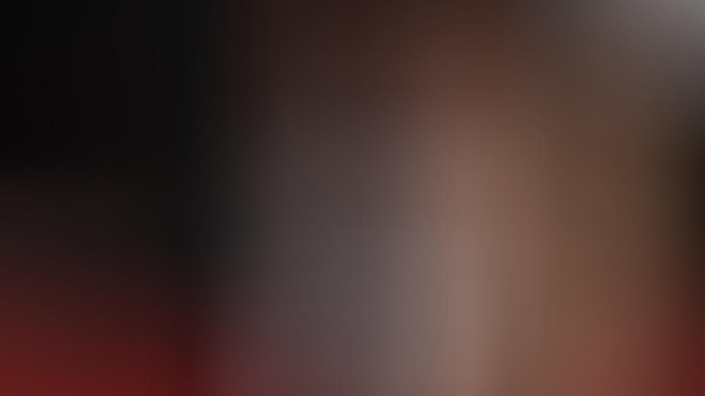 Angelina Jolie und Brad Pitt: Der Ausverkauf beginnt Angelina Jolie und Brad Pitt: Der Ausverkauf beginnt