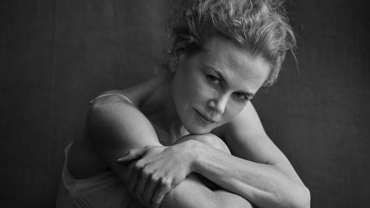 Neuer Pirelli-Kalender begeistert nicht alle Nicole Kidman posiert für den Pirelli-Kalender.