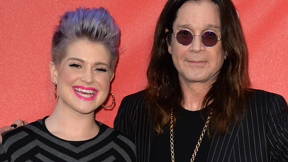 Schock-Geständnis: Ozzy Osbourne nahm Überdosis - wegen Krebserkrankung von Sharon Osbourne Kelly und ihr Vater Ozzy Osbourne