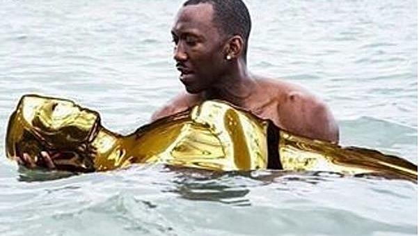 Falscher Film als Sieger gekürt: So reagiert das Netz auf die Oscar-Panne So lacht das Netz über die größte Oscar-Panne aller Zeiten.