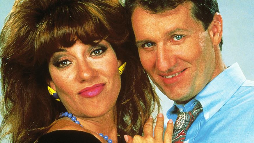 Drogensucht! Katey Sagals schockierendes Geständnis Katey Sagal und Ed O'Neill in 'Eine schrecklich nette Familie'