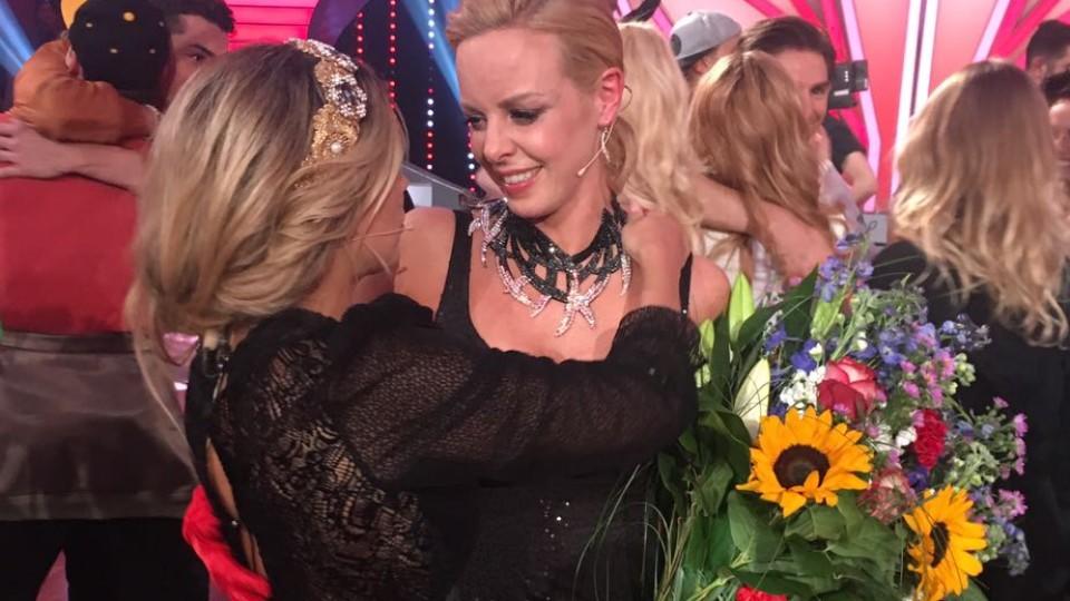 Nach Isabel Edvardssons Ausstieg bei 'Let's Dance': So reagiert Tanzpartner Maximilian Arland auf die Baby-News Silvie Meis gratuliert Profitänzerin Isabel Edvardsson