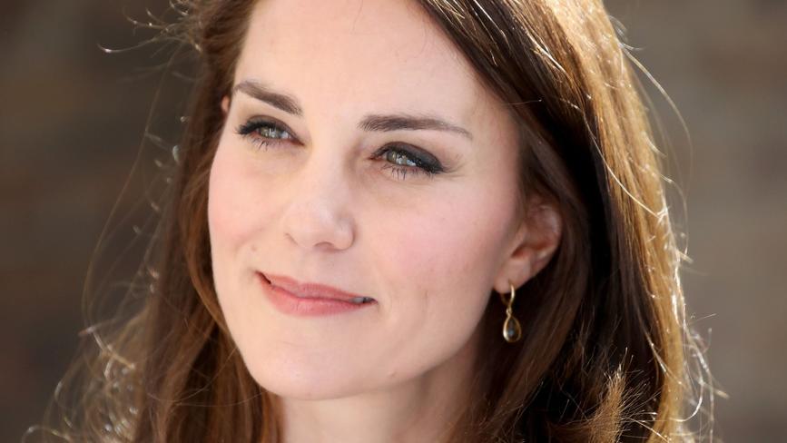 Herzogin Kate spricht ehrlich über ihre Rolle als Mutter Herzogin Kate von Cambridge lacht am 19.04.2017 im Kensington Palace in London während eines Treffens mit Teilnehmern vom Team «Heads Together» des Virgin Money London Marathon (23.04.2017). Prinz William setzt sich gemeinsam mit Ehefrau Kate und Bru