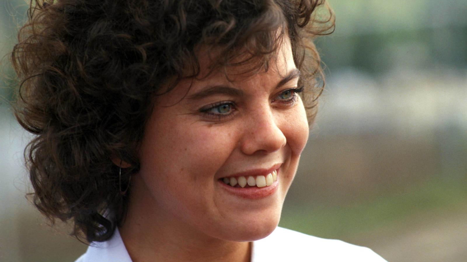 Erin Moran: 'Happy Days'-Star mit 56 Jahren gestorben April 22, 2107 - FILE PHOTO - Popular actress ERIN MORAN, a mainstay on TV from the late 60s to the mid- 80s and best known for her kid-sister role in the sitcom Happy Days, has died. She was 56. Authorities in Indiana found her body Saturday afterno