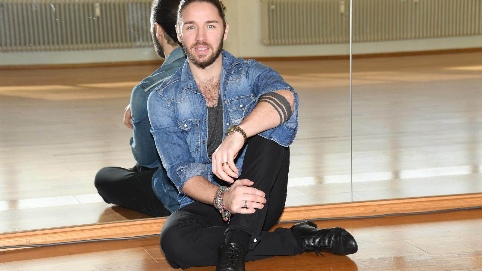 'Let's Dance'-Star Gil Ofarim spricht über die dunkelste Phase seines Lebens Gil Ofarim / Training für Let«s Dance / 10. Jubiläumsstaffel / Kayjays Dance Center / München / 12.03.2017Gil Ofarim Training for Let«s Dance 10 Dance Center Munich 12 03 2017