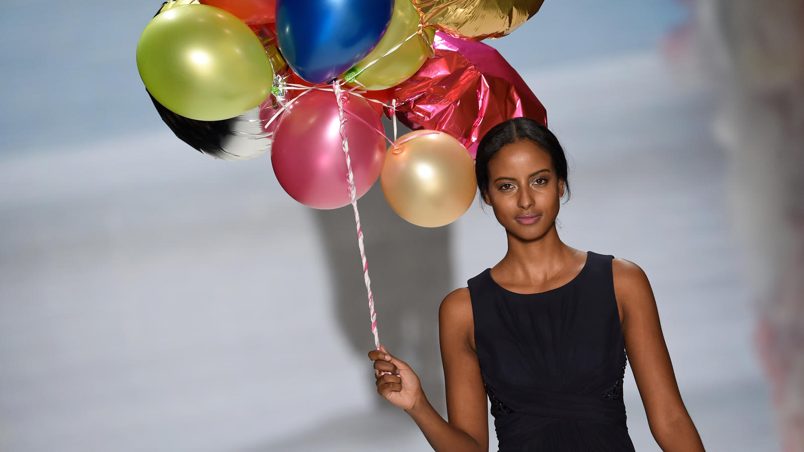 Sara Nuru: So trainiert sie für ihren Traumkörper Sara Nuru auf der Fashion Week