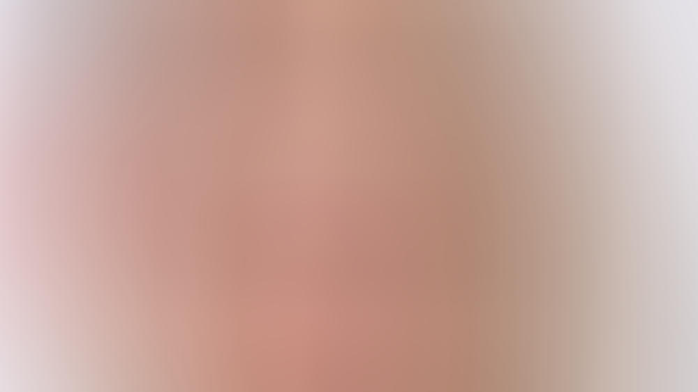 Naomi Watts über ihre hippen Eltern Naomi Watts über ihre hippen Eltern