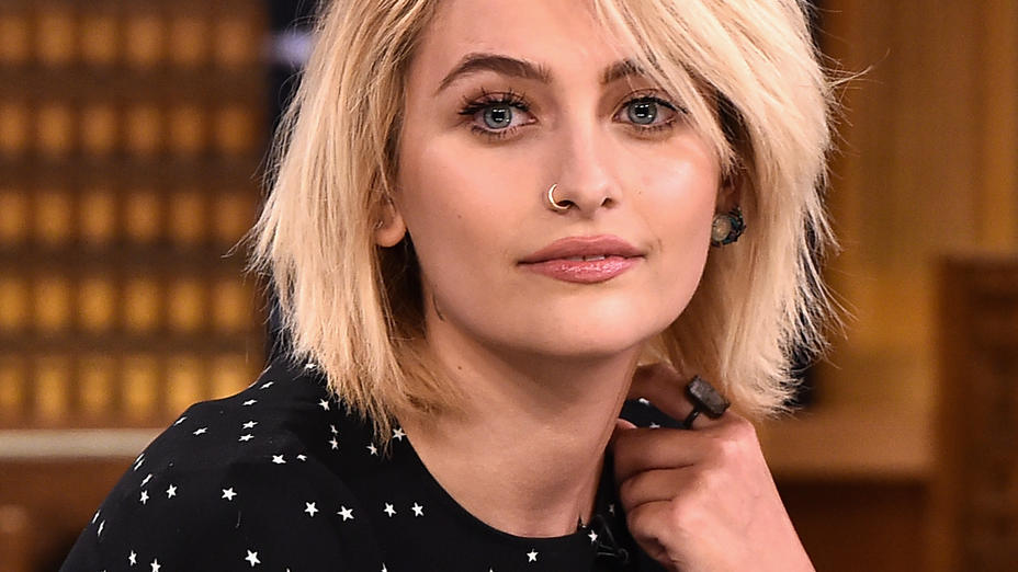 Paris Jackson und Patenonkel Macaulay Culkin haben jetzt ein gemeinsames Tattoo Paris Jackson