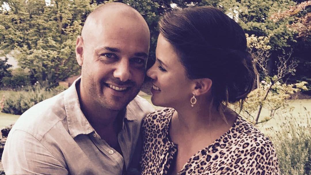 Ex-'Bachelor' Christian Tews: So groß sind seine süßen Zwillinge schon Christian Tews und Ehefrau Claudia.