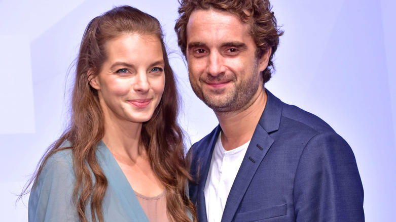 Ex-GZSZ-Stars: Das machen Jeanette Biedermann, Susan Sideropoulos und Co. heute Yvonne Catterfeld und Oliver Wnuk sind seit vielen Jahren ein glückliches Paar.