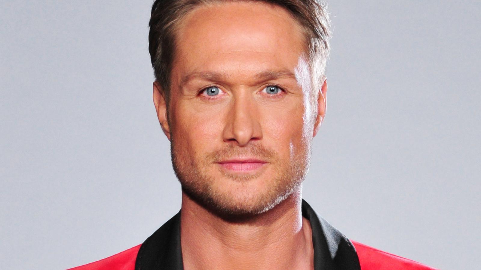 Nico Schwanz zeigt sich im Frisuren-Partnerlook mit seinem Sohn Damian Model und Sänger Nico Schwanz (39)