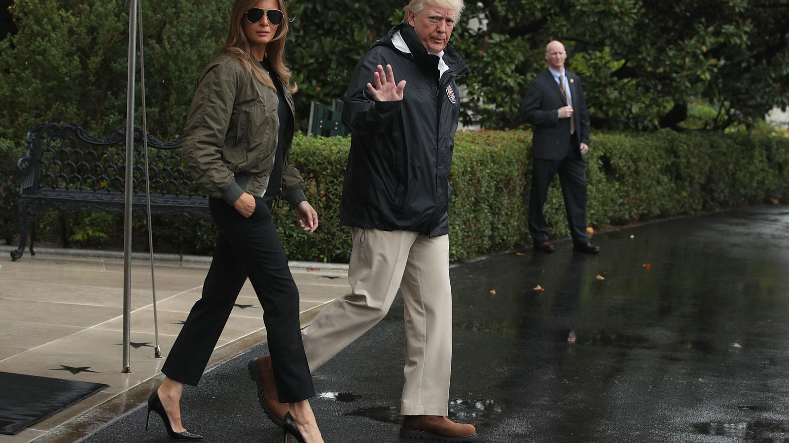 Melania Trump reist mit High Heels ins Hurrikan-Gebiet - und sorgt für mächtig Ärger Melania Trump.