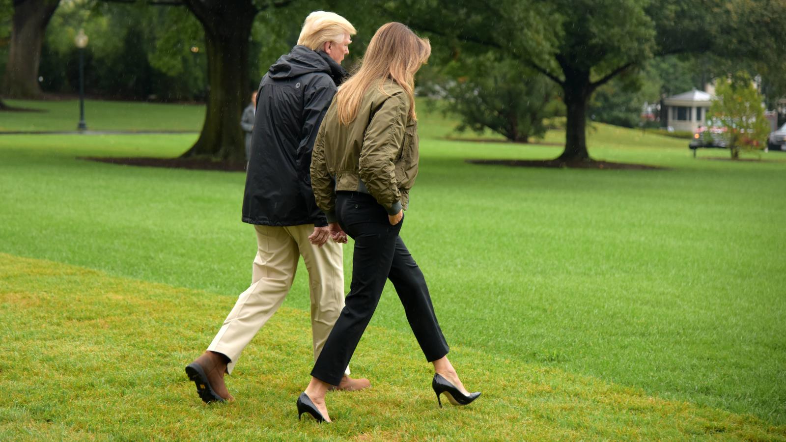 Melania Trump reist mit High Heels ins Hurrikan-Gebiet - und sorgt für mächtig Ärger Melania und Donald Trump.