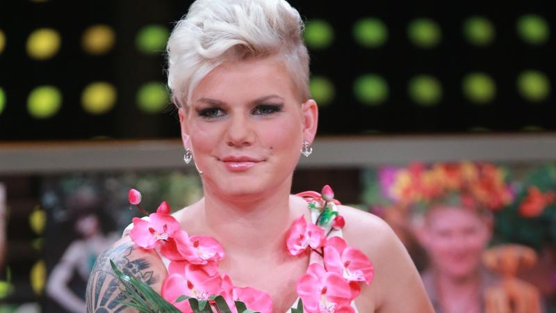 Brust-Frust bei Melanie Müller: Sie kann nicht mehr stillen So gerne hätte Melanie Müller mehr von ihrer "Müllermilch" gegeben!