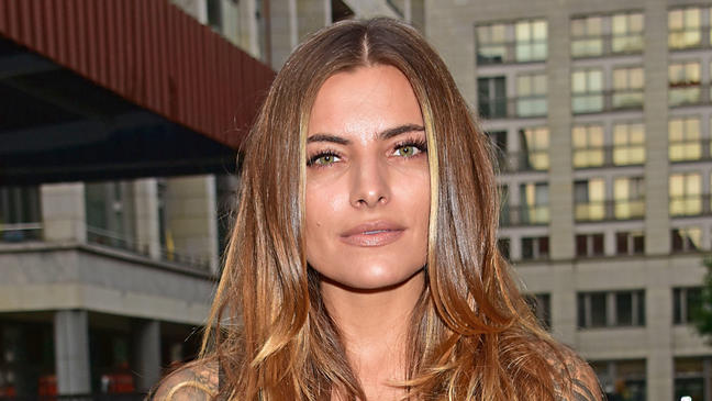 Das kommt überraschend: Sophia Thomalla macht Wahlkampf für Angela Merkel Sophia Thomalla setzt sich für Angela Merkel ein