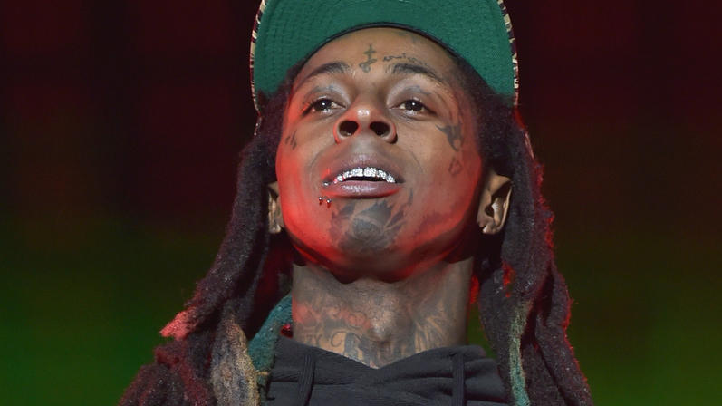 Rapper Lil Wayne: Nach Krampfanfällen in Krankenhaus eingeliefert Rapper Lil Wayne wurde ins Krankenhaus eingeliefert.