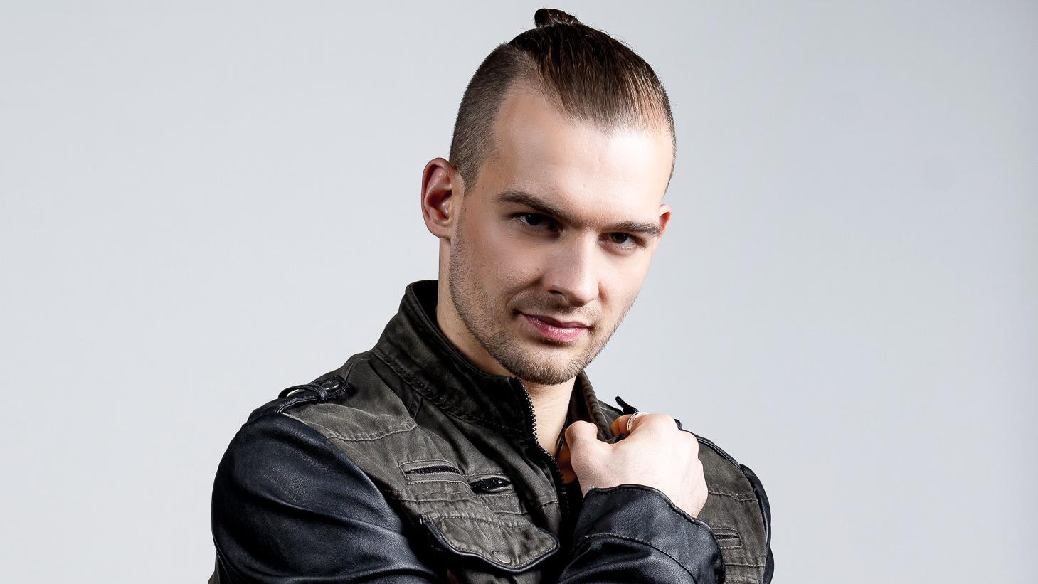 Ex-GZSZ-Star Eric Stehfest: Fitnessjunkie gesteht Testosteron-Abhängig Eric Stehfest hat ein haariges Problem.