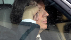 Verletzte Sabine W. sich selbst? Der Angeklagte Jörg Kachelmann auf dem Weg zum Gericht.