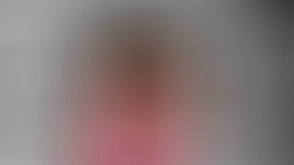 Zendaya als rosa Geschenk Zendaya als rosa Geschenk