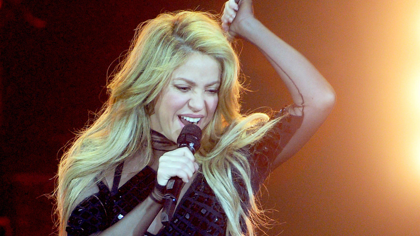 Shakira postet neues Foto mit ihren Söhnen ARCHIV - Die kolumbianische Sängerin Shakira tritt am 27.03.2014 in Berlin bei der Verleihung des Musikpreises Echo auf. Die Sängerin feiert am 02.02.2017 ihren 40. Geburtstag. (zu "Shakira: «Ich litt unter einer Schreibblockade»" am 21.10.2017) Foto