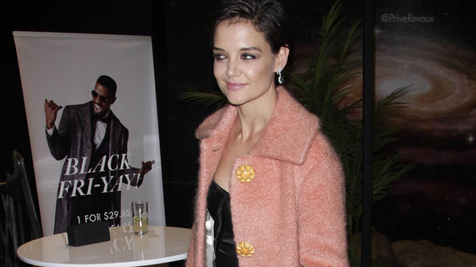Katie Holmes überrascht Jamie Foxx bei einer Shop-Eröffnung Katie Holmes bei der Shoperöffnung von Privé Revaux