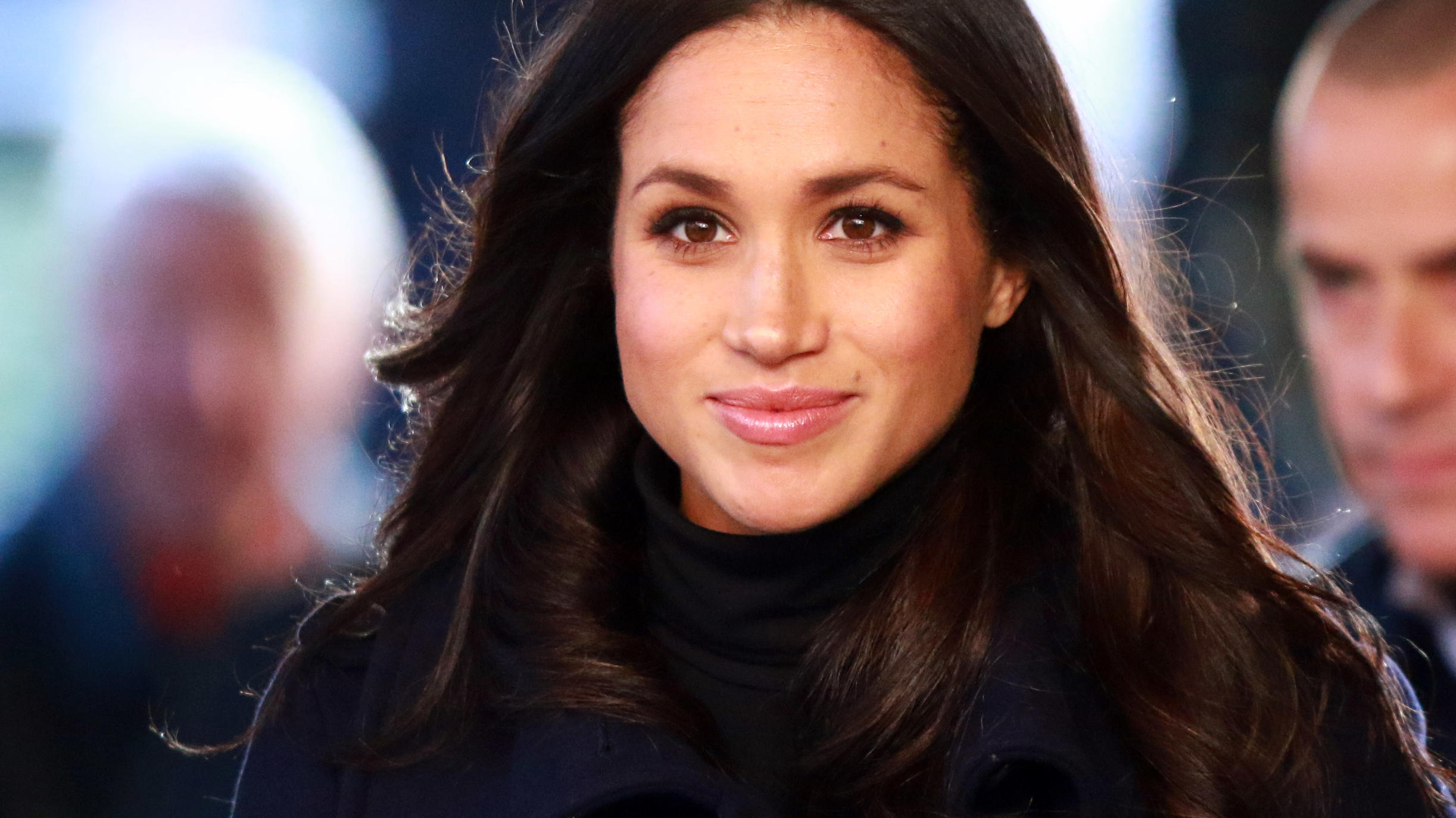 Meghan Markle knutscht fremd! Küsst einen anderen: Meghan Markle
