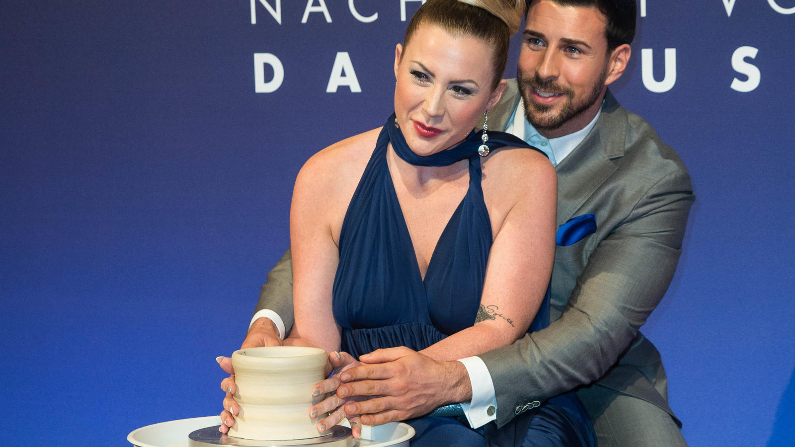 Leonard Freier: Erster öffentlicher Auftritt mit seiner Ex Caona Premiere von 'Ghost - The Musical' - Leonard Freier mit seiner Freundin Coana / WENN