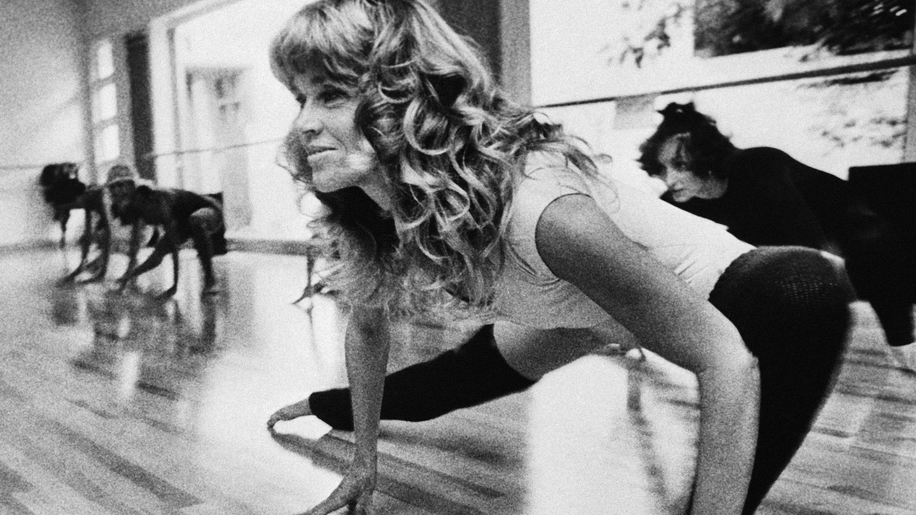 Kaum zu glauben: Jane Fonda feiert ihren 80. Geburtstag ARCHIV - Schauspielerin Jane Fonda trainiert am 06.09.1979 in ihrem Studio "Workout" in Beverly Hills (USA). Am 21.12.2017 feiert Fonda ihren 80. Geburtstag. (zu dpa "Aktivistin und Sex-Symbol: Jane Fonda wird 80" vom 15.12.2017) Foto: Reed Saxon/KEY