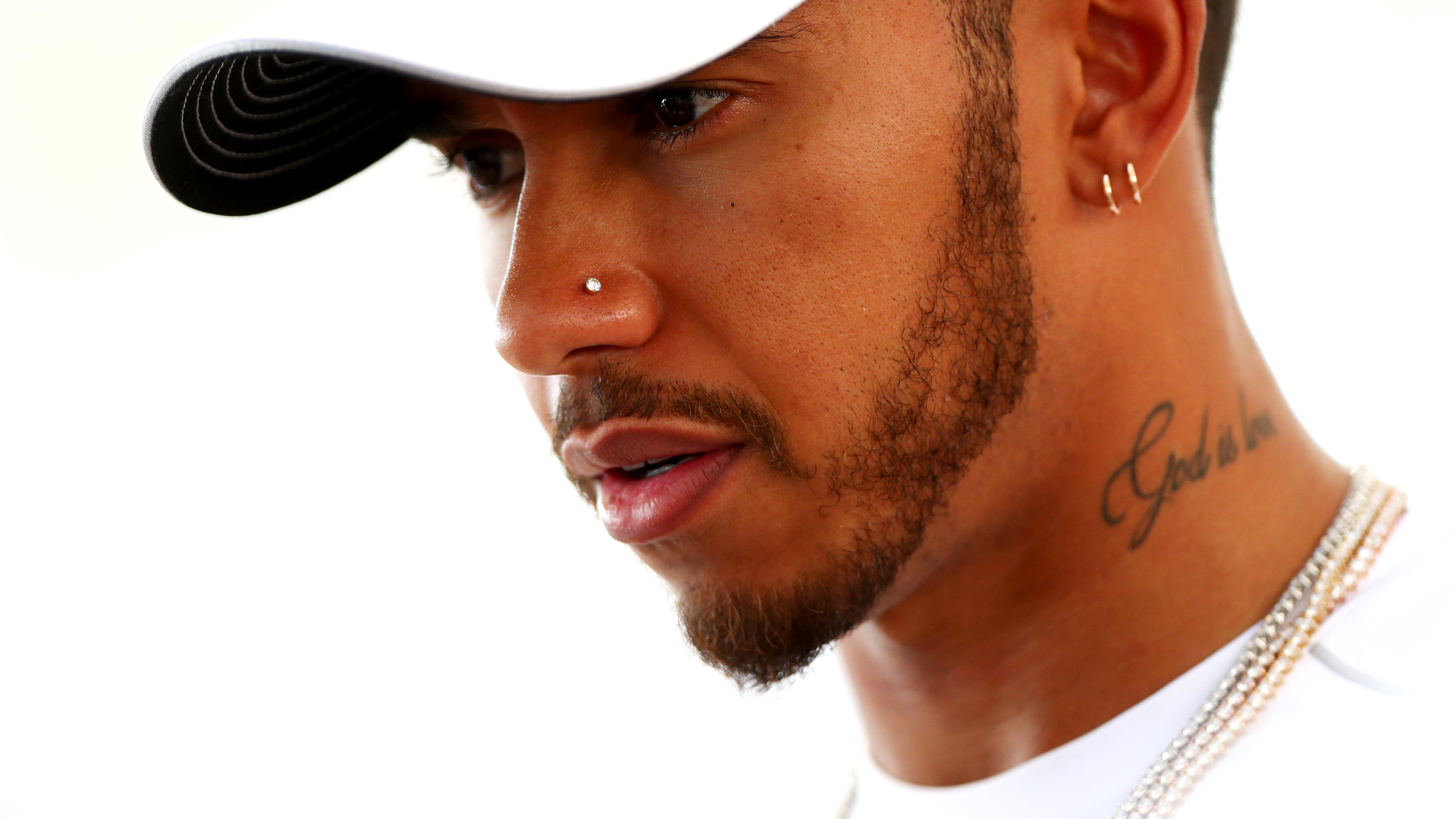 Online gedemütigt: Lewis Hamilton entschuldigt sich bei seinem Neffen Lewis Hamilton