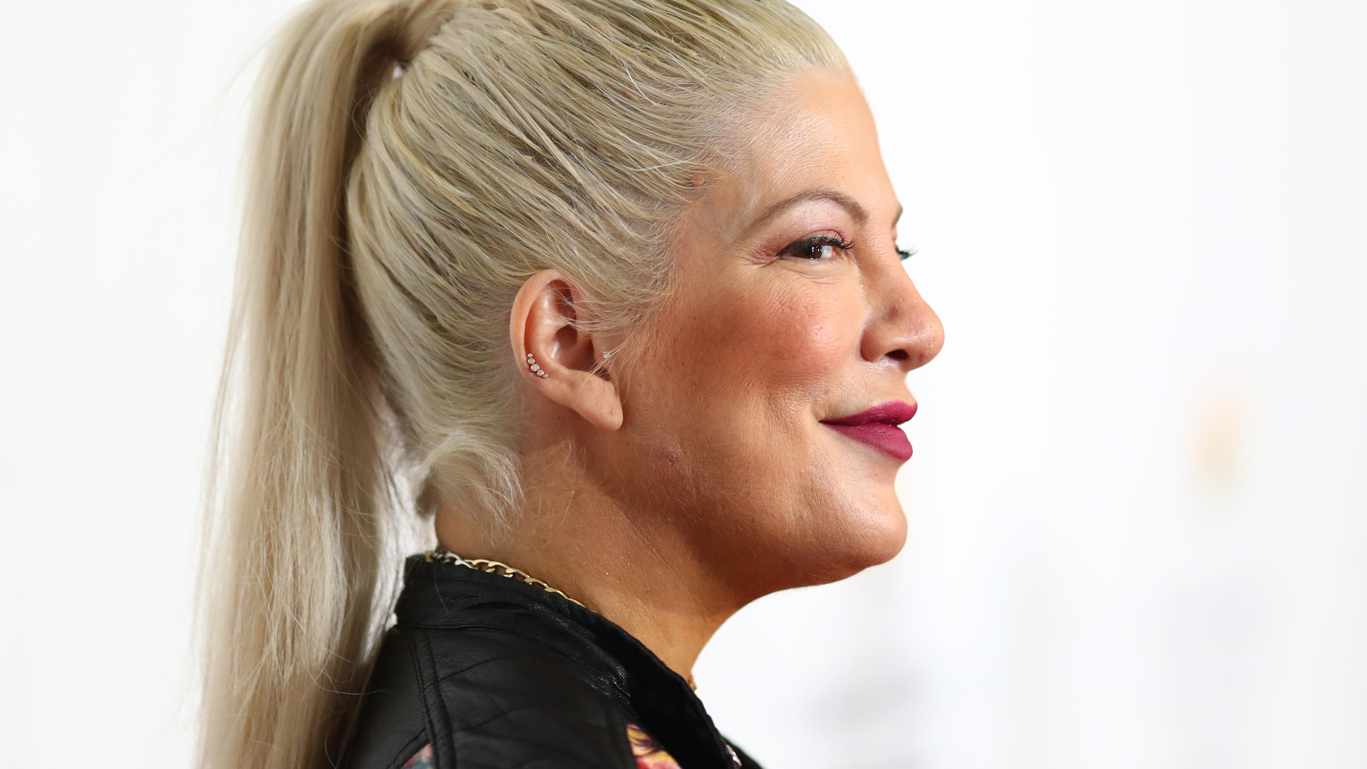 Tori Spelling hat Weihnachten gewonnen - dieses Familienfoto ist einfach großartig! Tori Spelling hat fünf Kinder