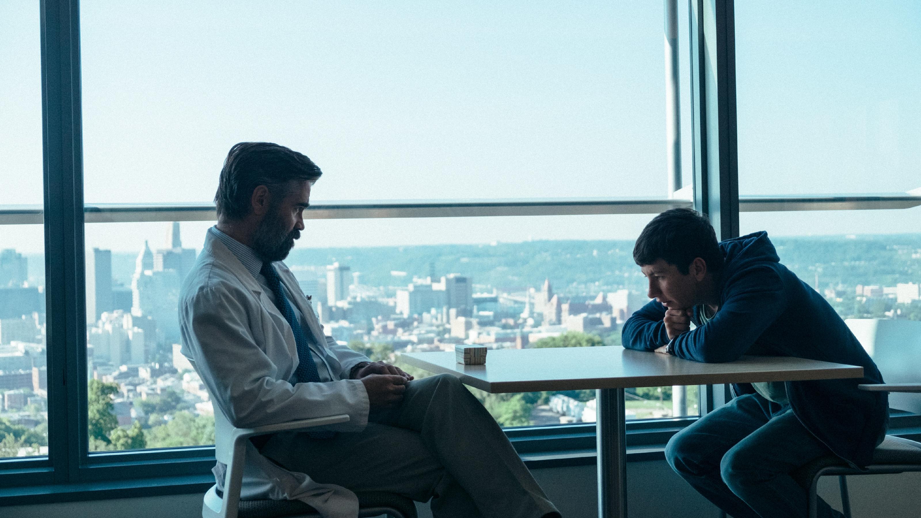 'The Killing Of A Sacred Deer' in der Filmkritik: Bitterböser Schocker mit Nicole Kidman und Colin Farrell Colin Farrell und Barry Keoghan in 'The Killing Of A Sacred Deer'