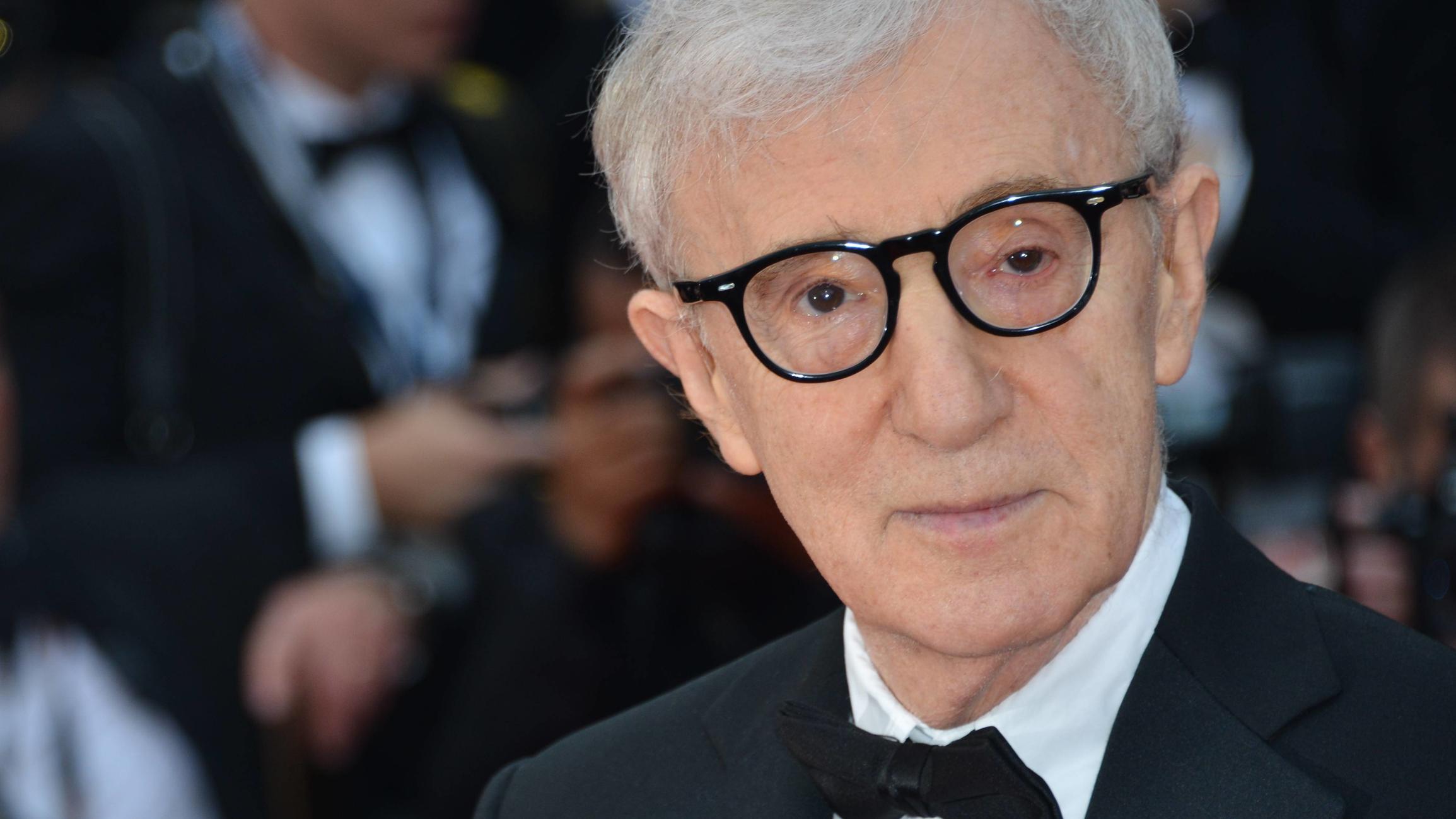 Unter Tränen: Dylan Farrow bekräftigt Missbrauchsvorwürfe gegen Woody Allen Woody Allens Tochter Dylan Farrow bekräftigt Missbrauchsvorwürfe im Fernsehen
