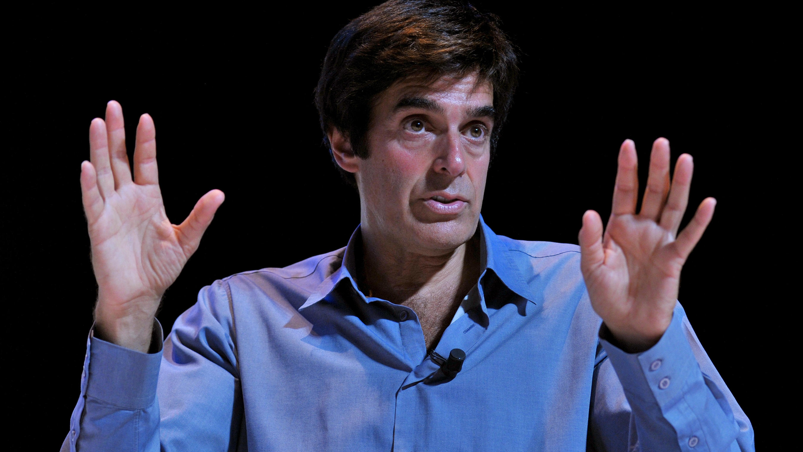 David Copperfield: Hat er eine Frau während eines Zaubertricks sexuell belästigt? David Copperfield