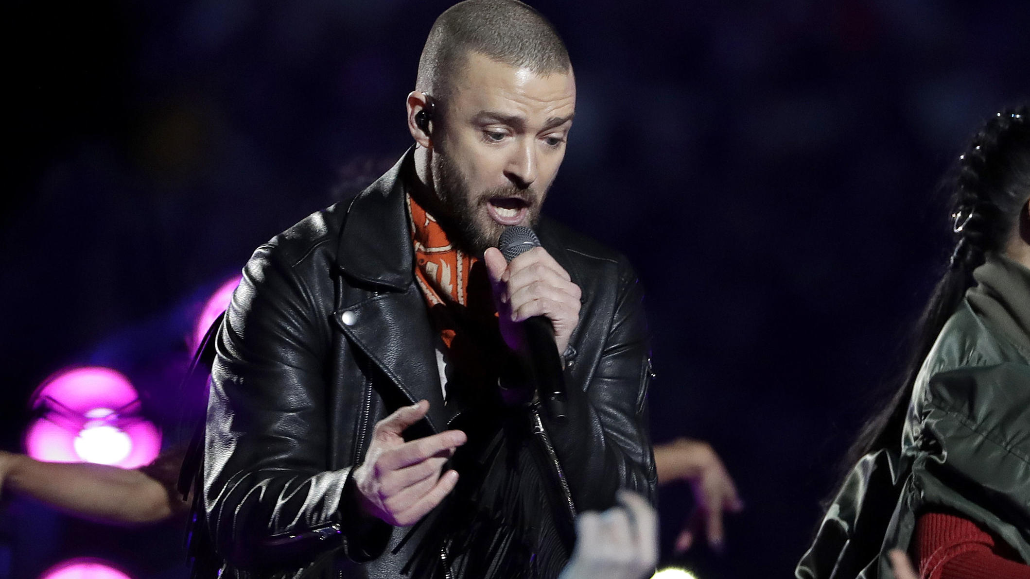 Super Bowl 2018: So war Justin Timberlakes Halbzeitshow Justin Timberlake heizte beim Super Bowl 2018 ein