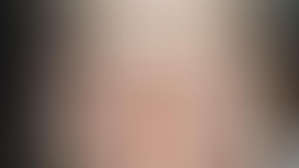 Heute ist sie eine Hollywood-Beauty! Wer präsentiert hier stolz seine Zahnlücken? Amanda Seyfried postet Kinder-Foto