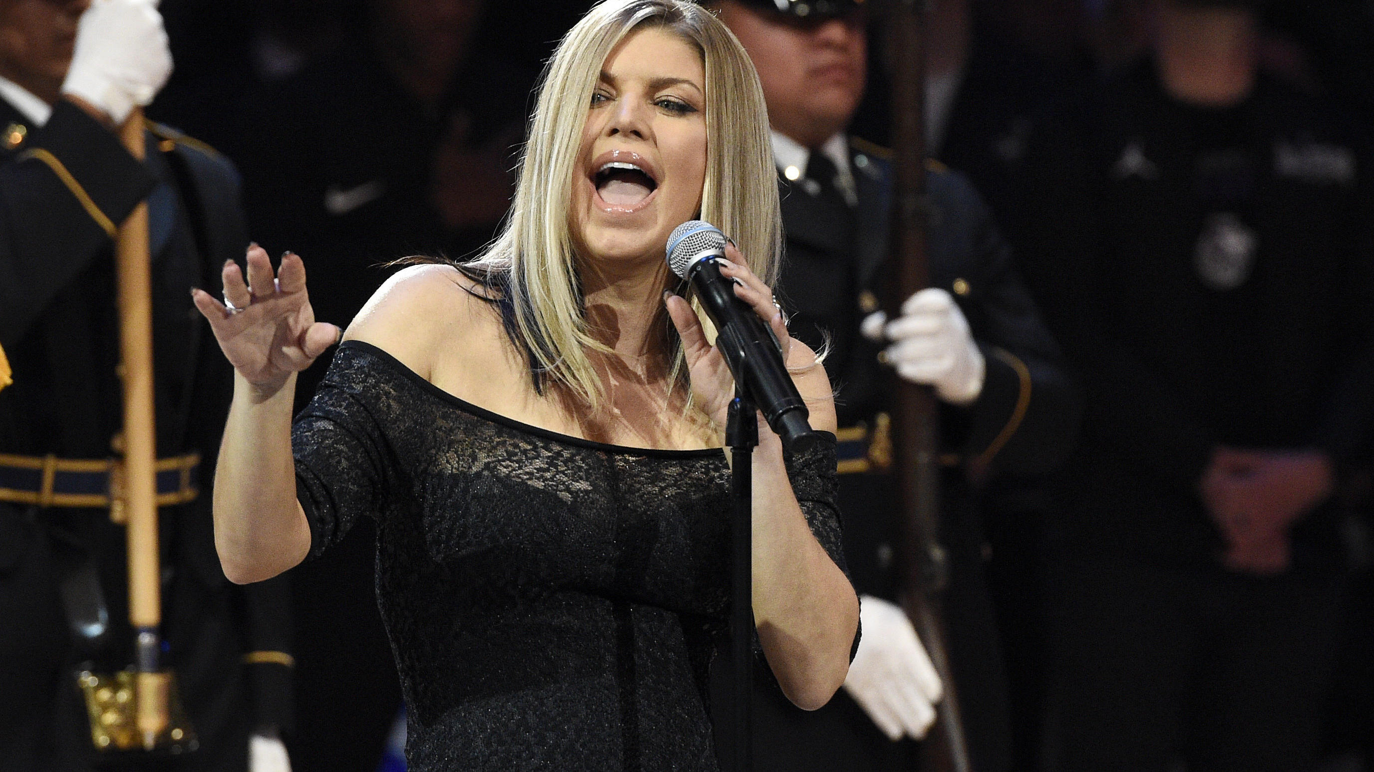 Ex-Frau Fergie gratuliert: Josh Duhamel im Verlobungs-Glück! Fergie war einst mit Josh glücklich.