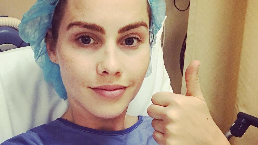 Claire Holt beweist Stärke: Sie teilt ein Bild, das Minuten nach ihrer Fehlgeburt entstand Minuten nach dem Tod ihres Kindes nimmt Claire Holt dieses Foto auf.