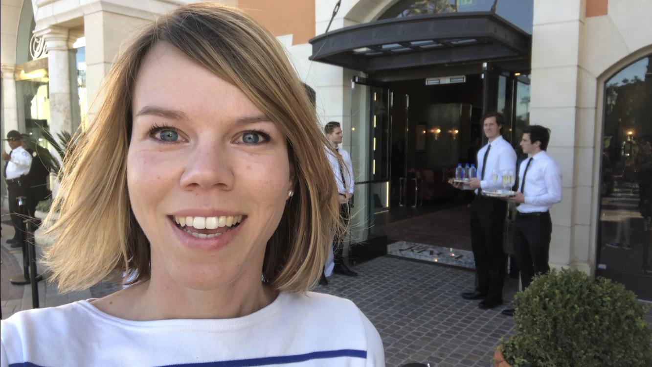 „What are you writing down?!“ – Hilary Swank verpasst mir eine Verbal-Klatsche Boutique in Calabasas