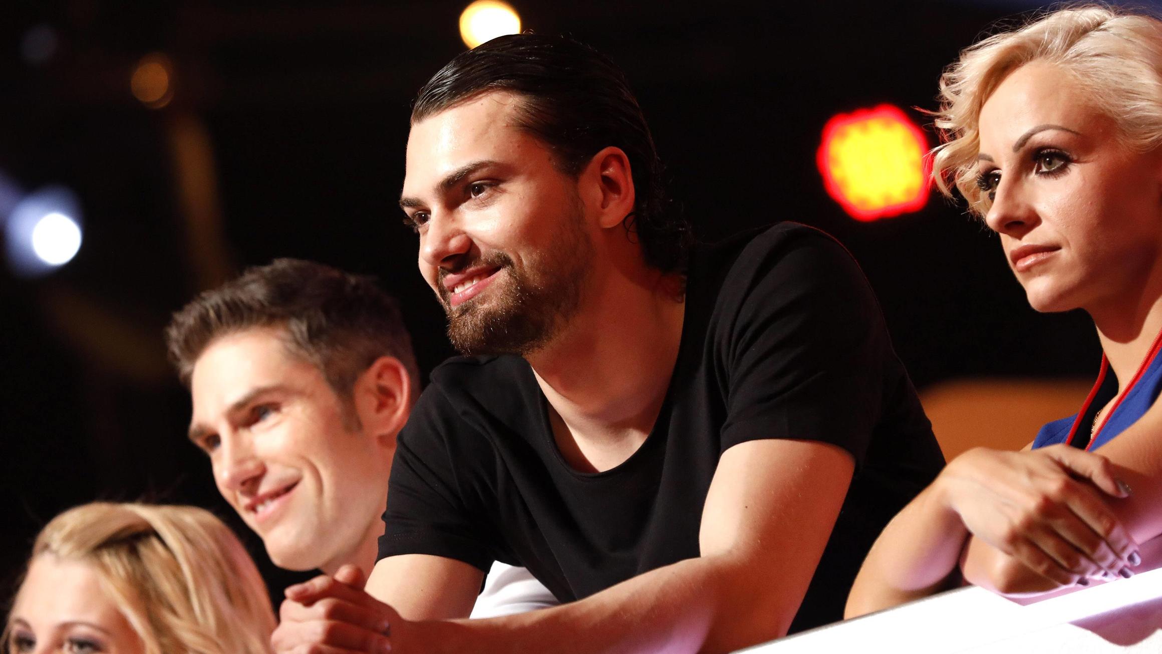 Jimi Blue Ochsenknecht wollte nach seiner 'Let's Dance'-Verletzung nicht aufgeben Iris Mareike Steen, Christian Polanc, Jimi Blue Ochsenknecht und Marta Arndt in der 4. Live-Show der 11. Staffel der RTL-Tanzshow Let s Dance im MMC Coloneum. Köln, 13.04.2018 *** Iris Mareike Steen Christian Polanc Jimi Blue Ochsenknecht and Marta A