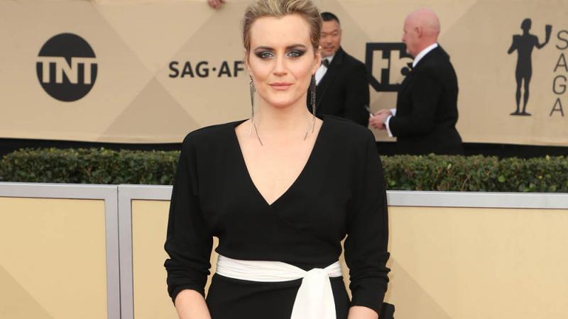 Taylor Schilling boykottiert Schönheits-Trends Taylor Schilling boykottiert Schönheits-Trends