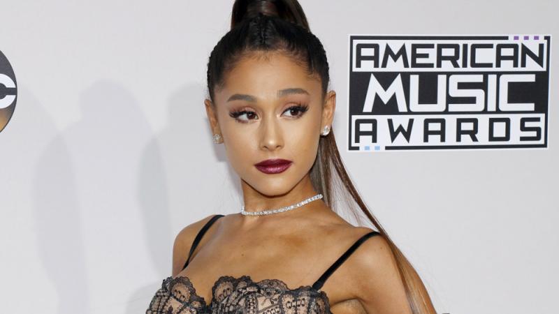 Ariana Grande: 'Niemals vergessen, für immer geehrt' Ariana Grande: 'Niemals vergessen, für immer geehrt'
