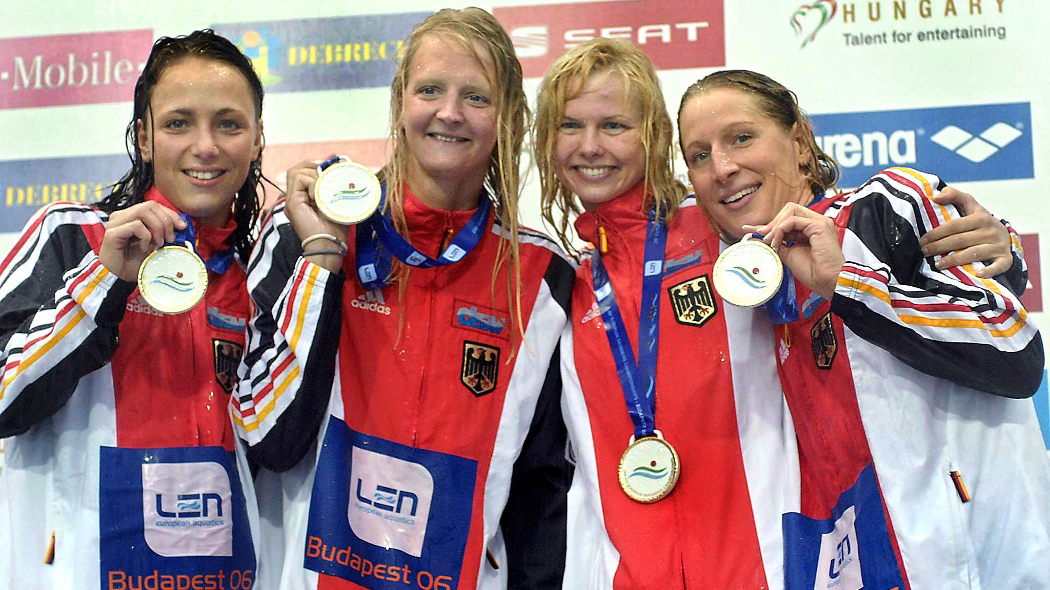 Ex-Schwimm-Star Daniela Samulski mit 33 Jahren an Krebs gestorben Die deutsche 4x200-Meter-Freistil-Staffel nach dem Sieg bei der EM in Budapest 2006