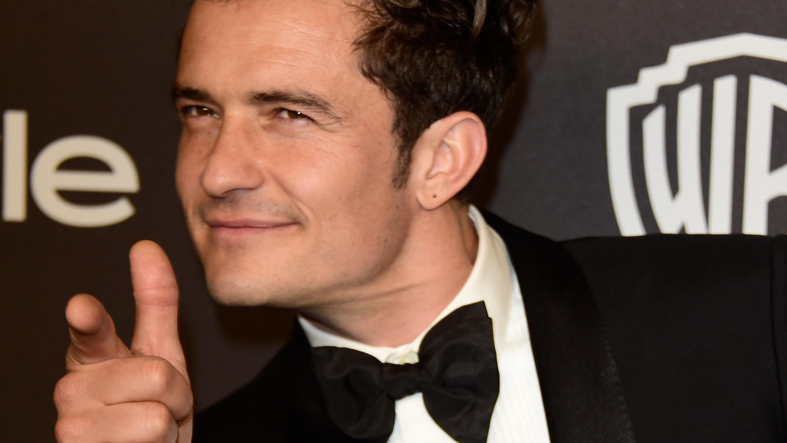 Orlando Bloom hat das Skelett seines verstorbenen Hundes zu Hause BEVERLY HILLS, CA - JANUARY 10: Actor Orlando Bloom attends InStyle and Warner Bros. 73rd Annual Golden Globe Awards Post-Party at The Beverly Hilton Hotel on January 10, 2016 in Beverly Hills, California. (Photo by Frazer Harrison/Getty Images)