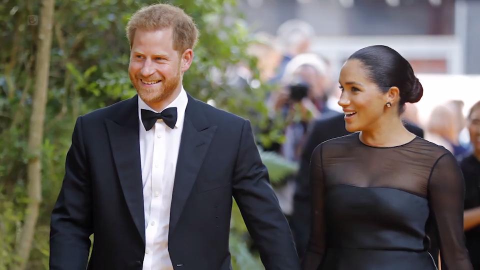 Etikette-Experte kritisiert ihn Prinz Harry: Fashion-Fauxpas auf dem roten Teppich