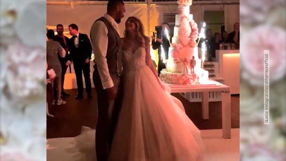 Sie heiratet ihren Dominic So schön war die Traumhochzeit von Sarah Harrison