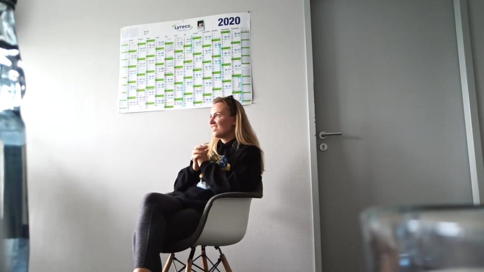AWZ-Star wird Streich gespielt Ania Niedieck zurück bei der täglichen Serie